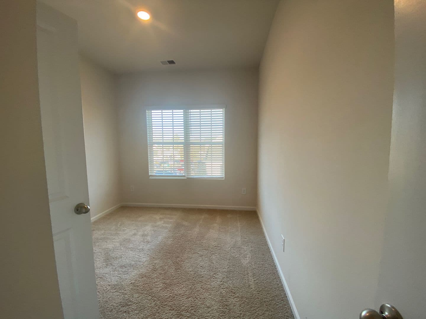 Belmont House: 1103 Johns Walk Way