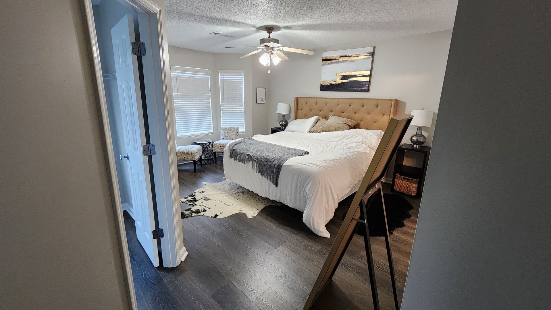 College Park House: 4850 W Park Cir