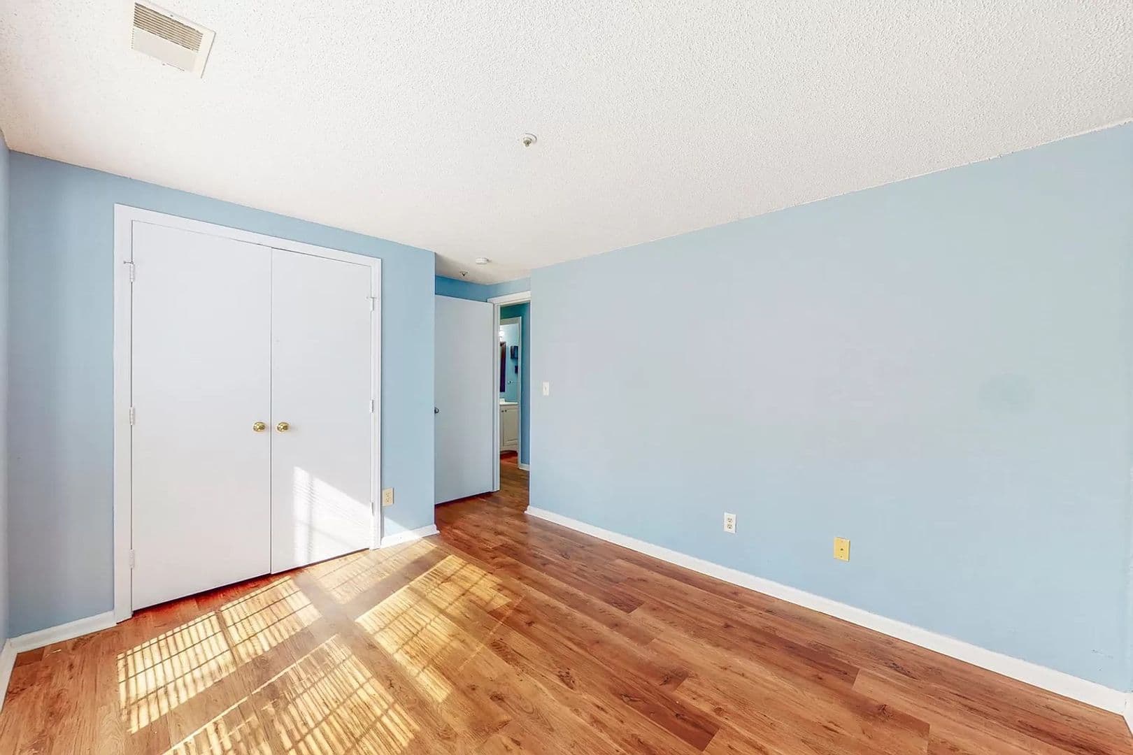 Charlotte House: 1610 #B Arlyn Cir