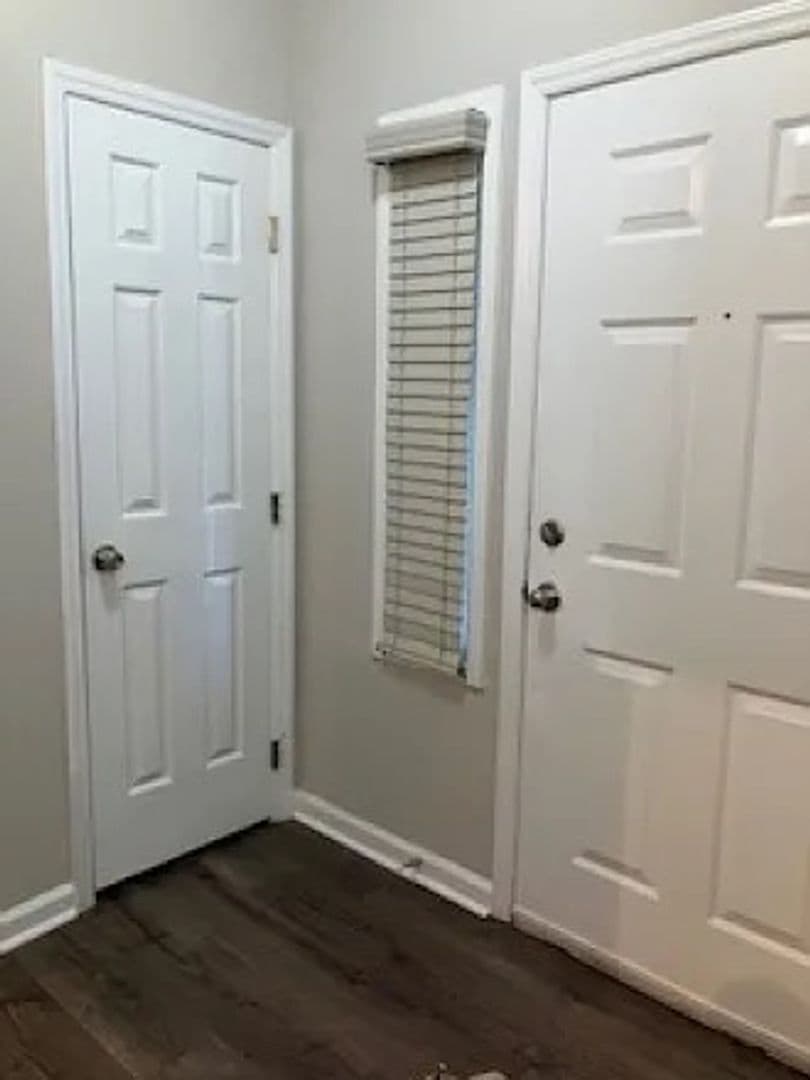 Raleigh House: 6000 Winterpointe Ln
