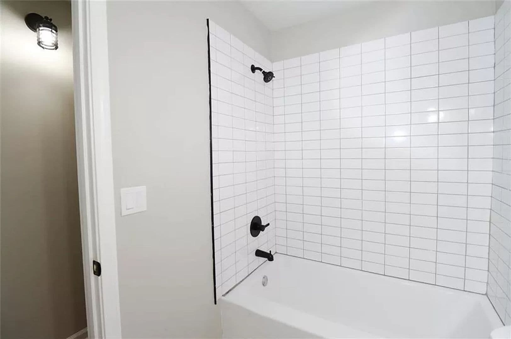 Atlanta House: 197 Polar Rock Rd SW