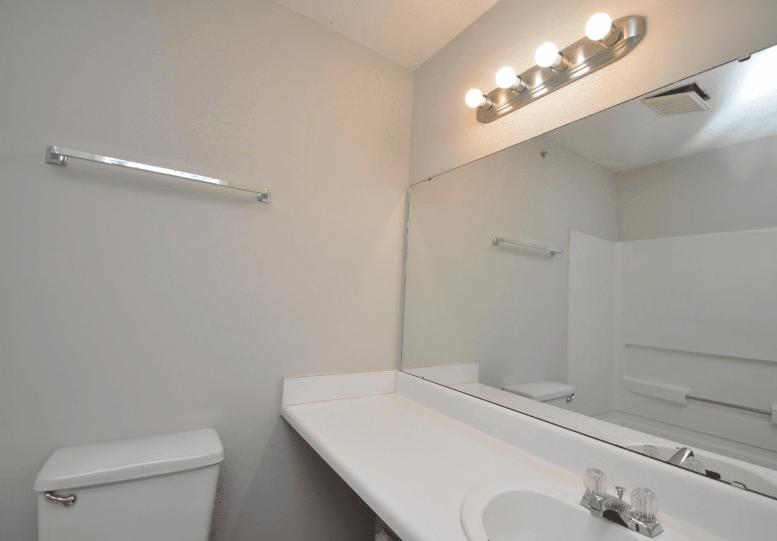 Raleigh House: 1331 #302 Crab Orchard Dr