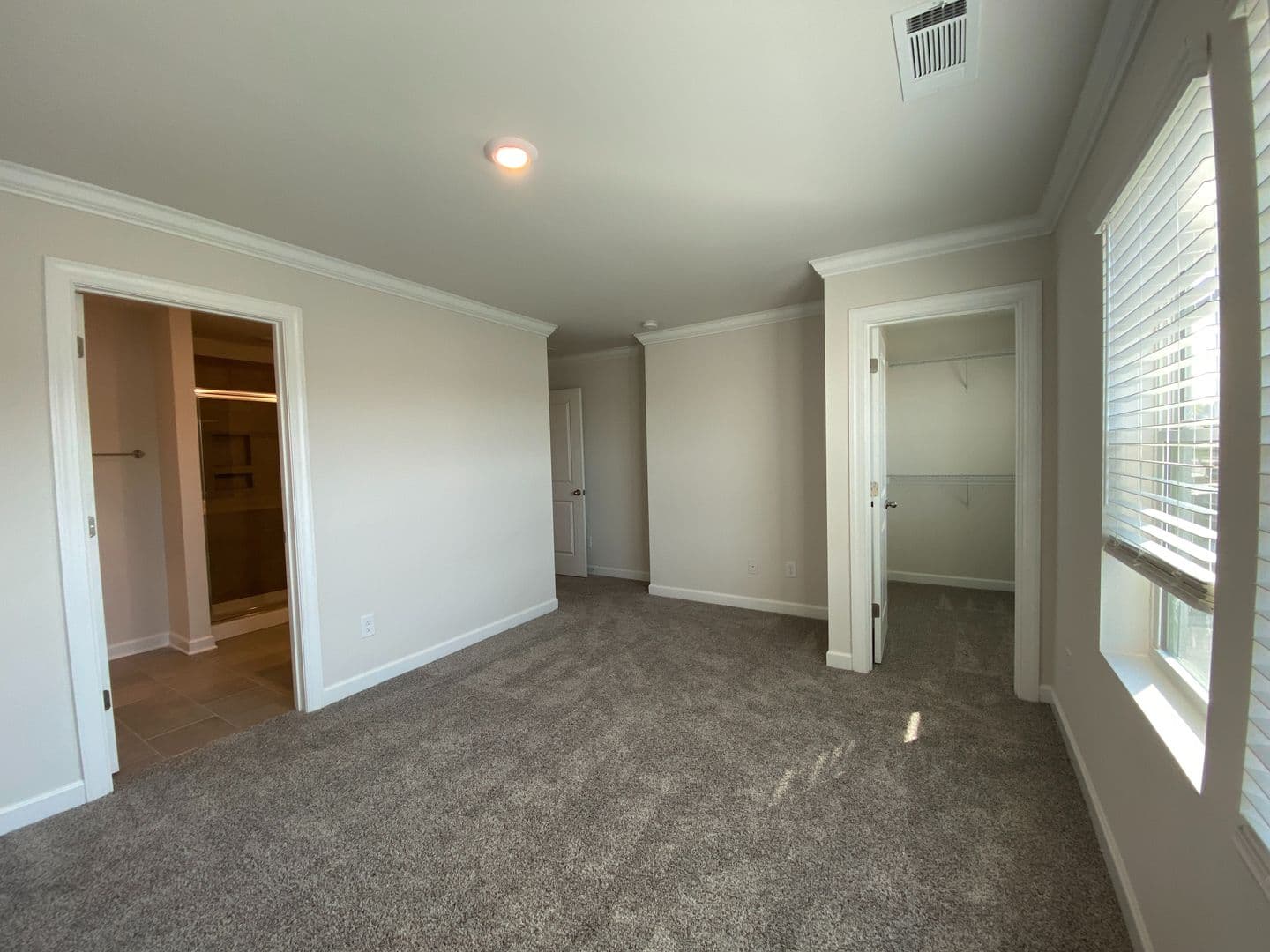 Charlotte House: 2031 Tears Ln