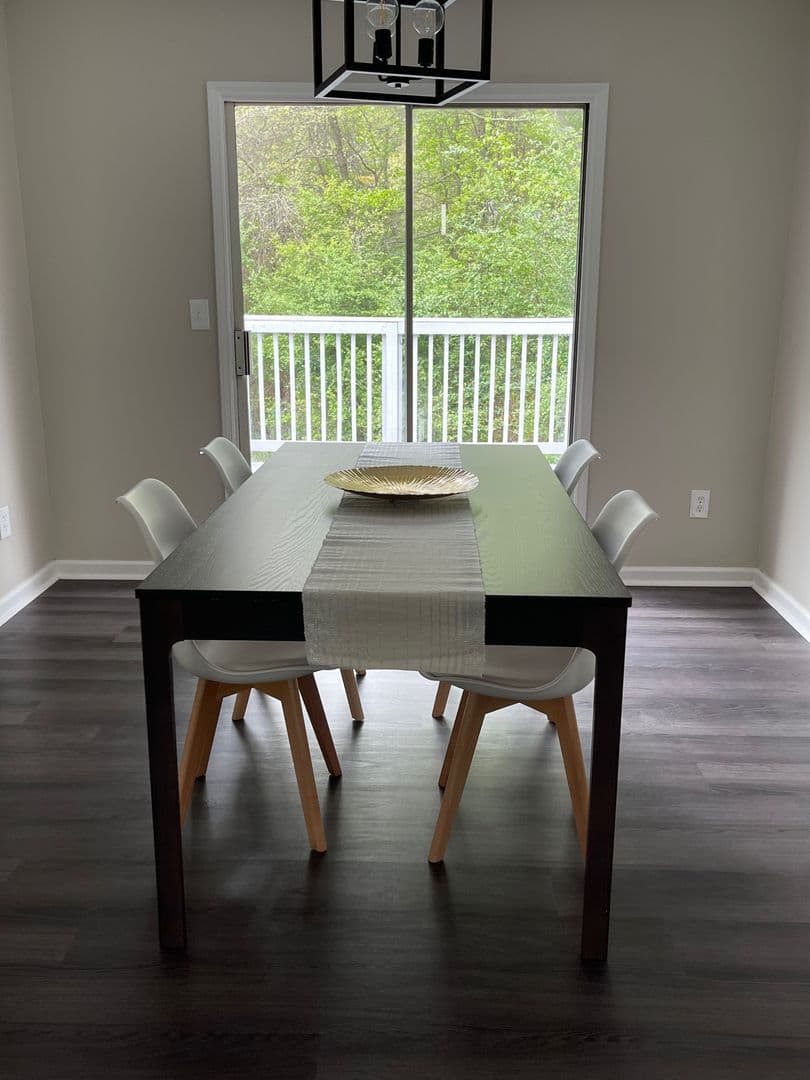 Decatur House: 3490 Newberry Trail