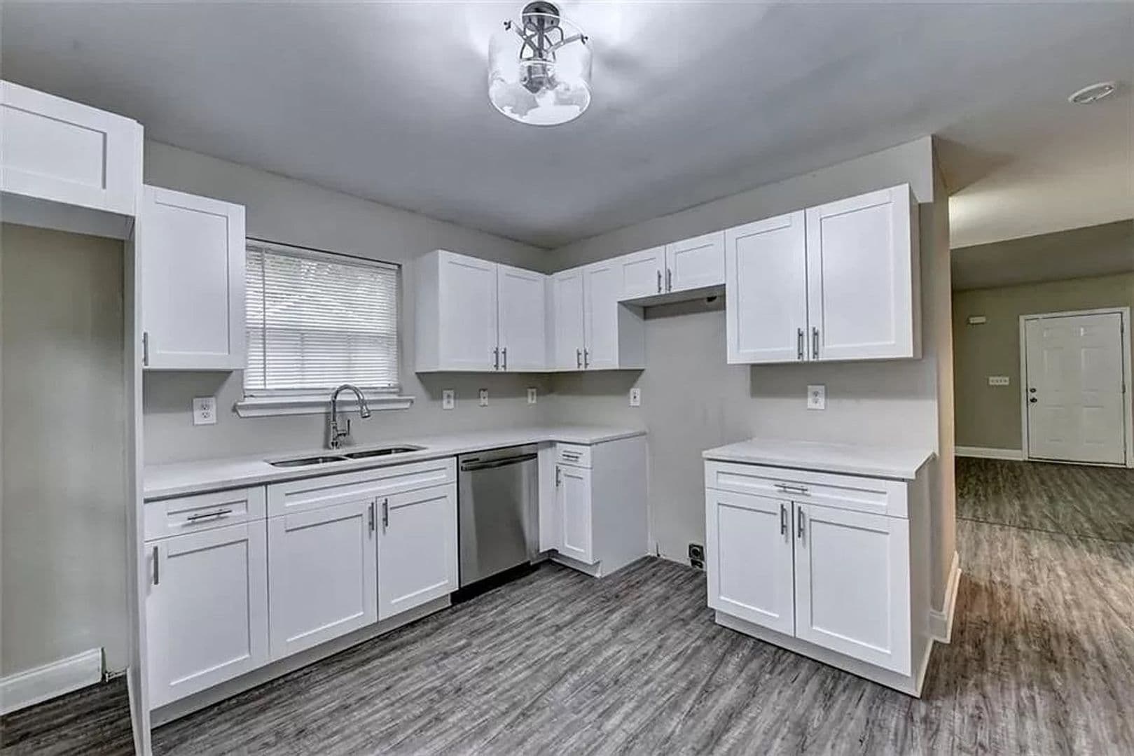 Atlanta House: 506 McWilliams Rd SE