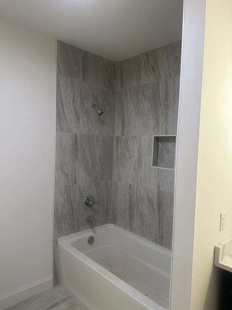 Gastonia House: 182 Dixon Cir