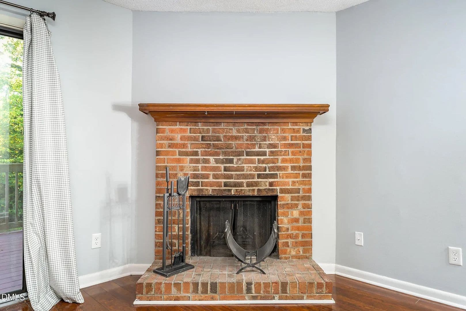 Raleigh House: 7320 Sandy Creek Dr