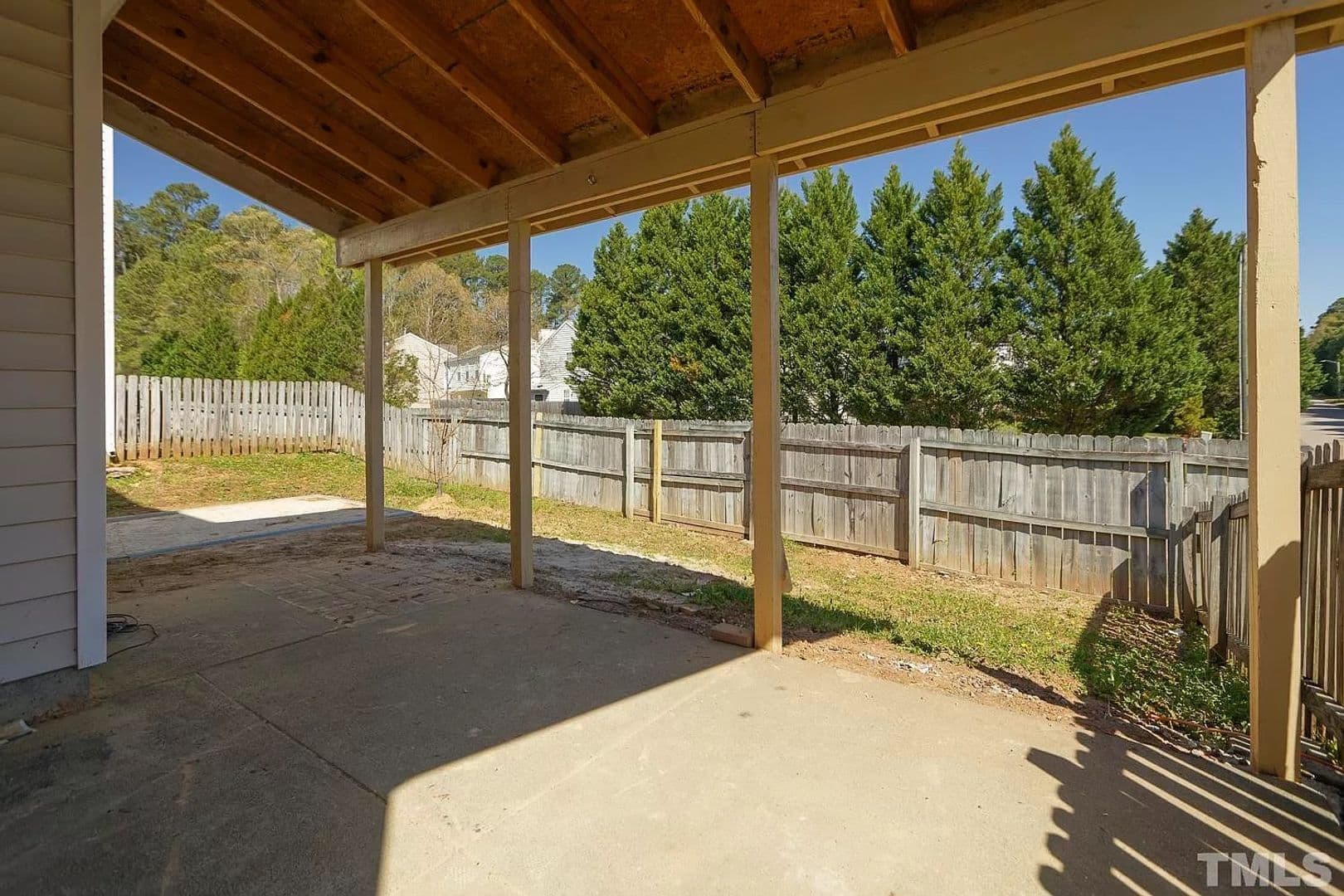 Durham House: 3615 Sana Ct