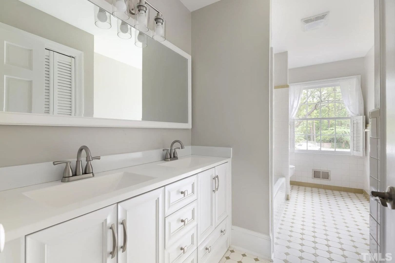 Raleigh House: 4600 Joyner Pl