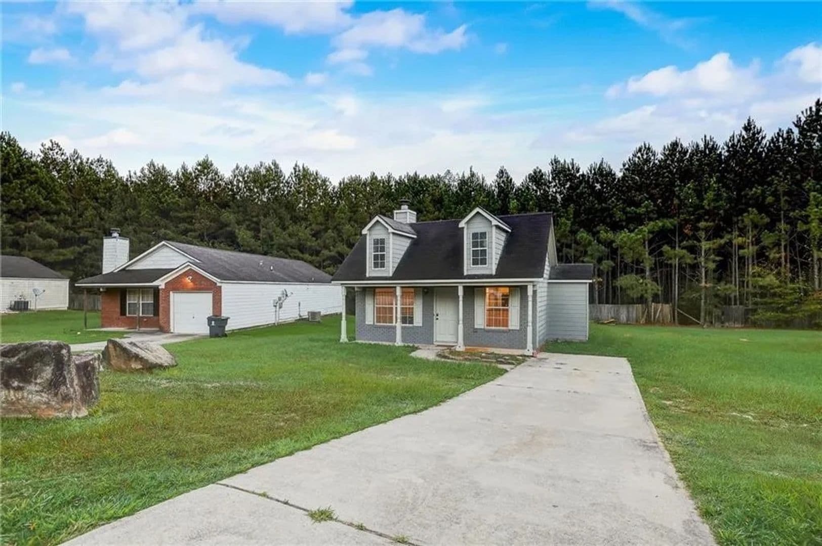 Union City House: 3865 Cypress Pointe Dr