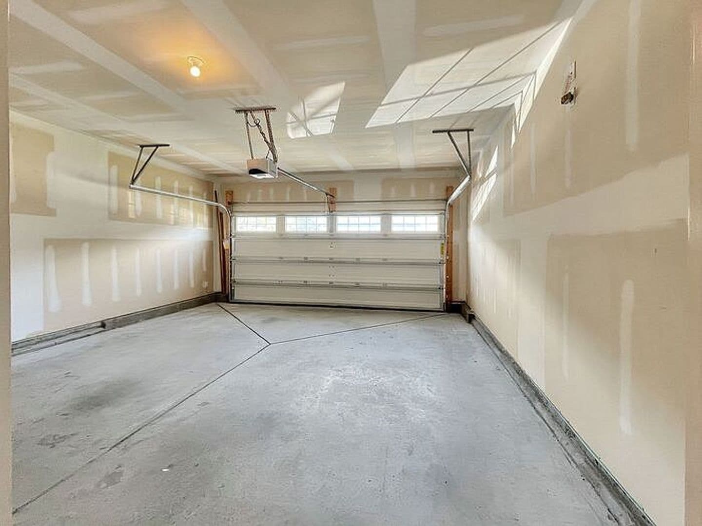 Apex House: 2406 Pecan Ridge Way