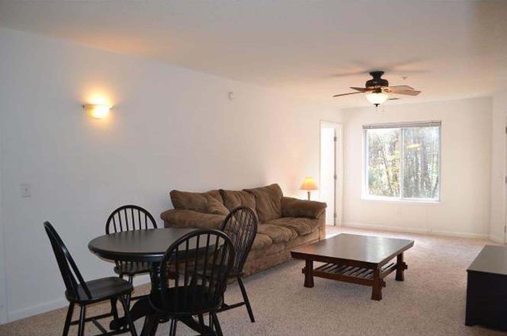 Raleigh House: 1431 Collegiate Cir