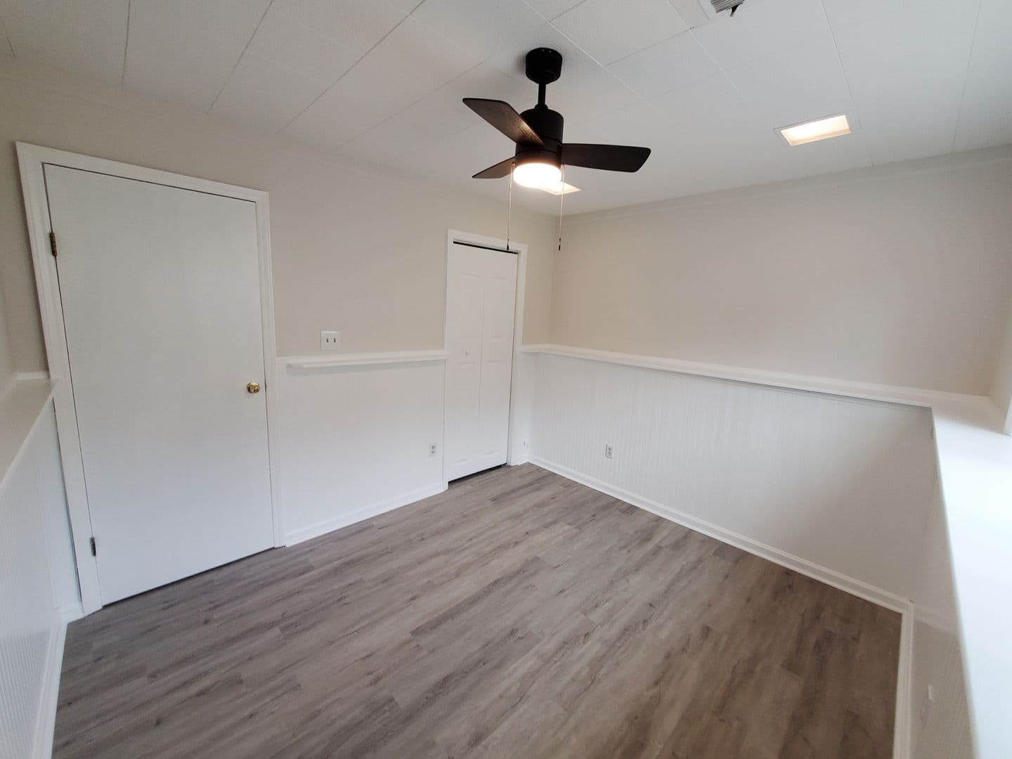 Raleigh House: 2824 Henslowe Dr
