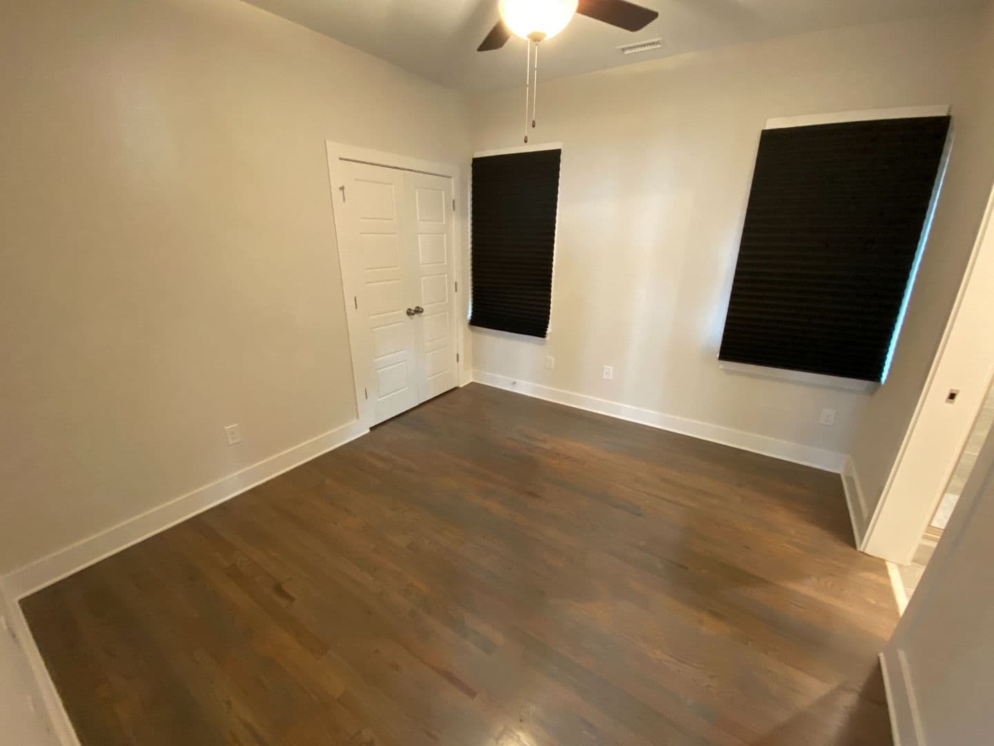 Durham House: 1706 Merrick St
