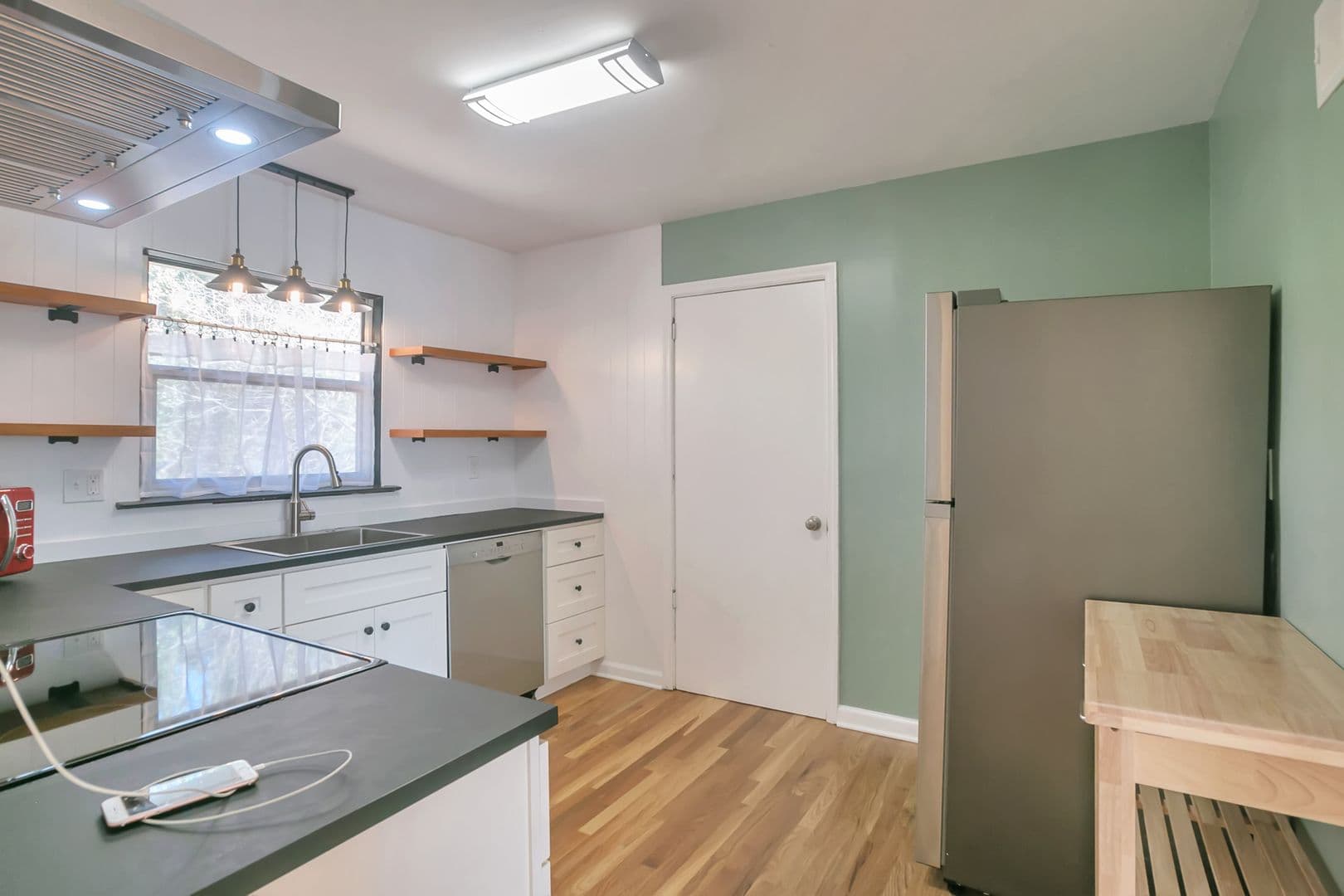 Decatur House: 3036 Santa Monica Dr