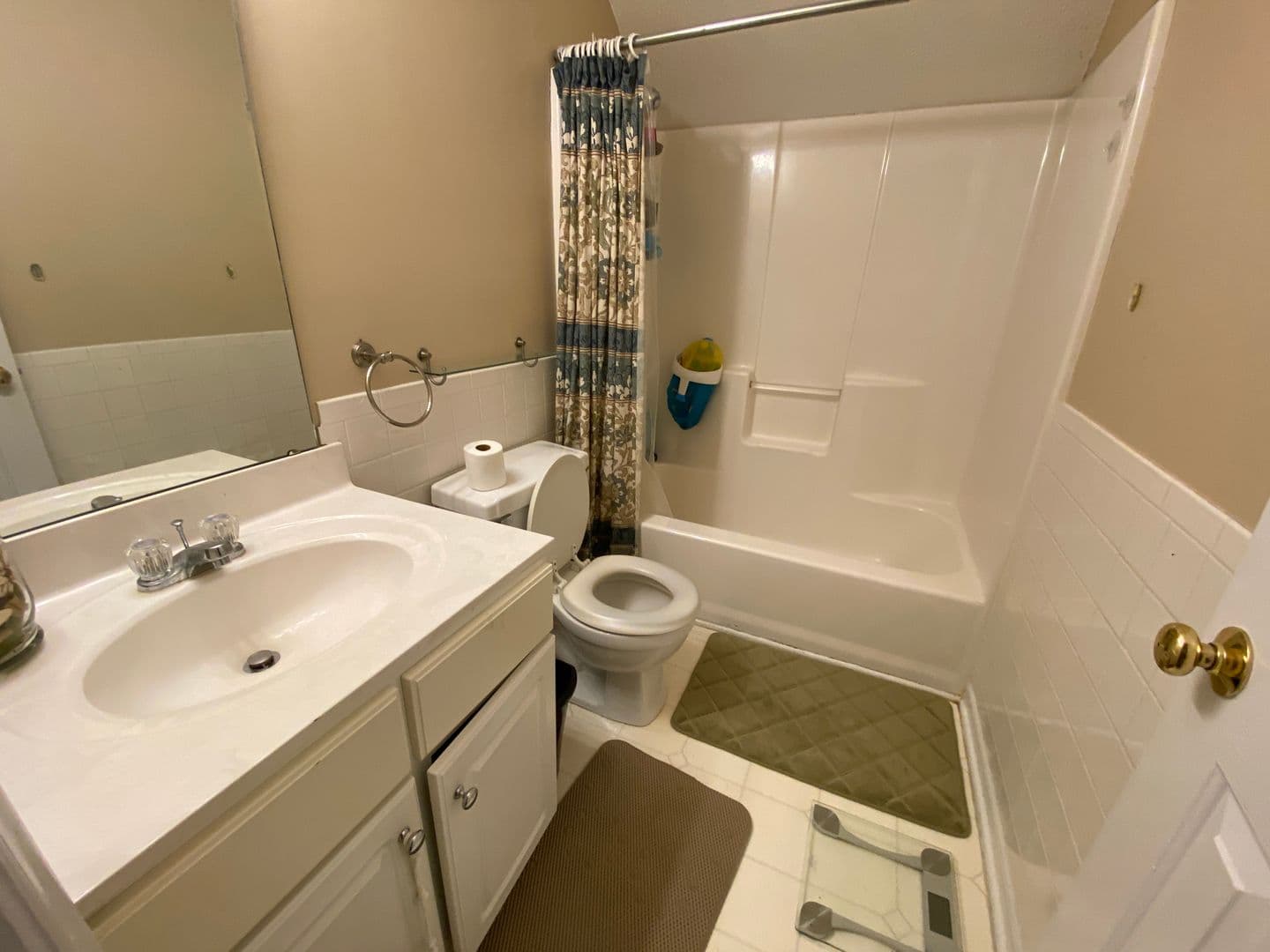 Raleigh House: 3209 Daingerfield Dr