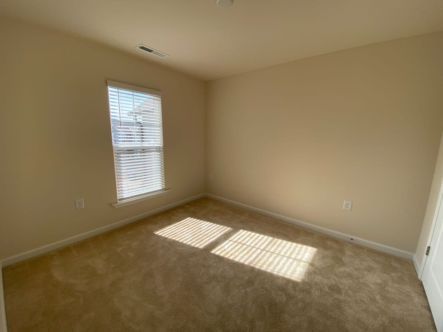 Durham House: 88 Whitesell Way
