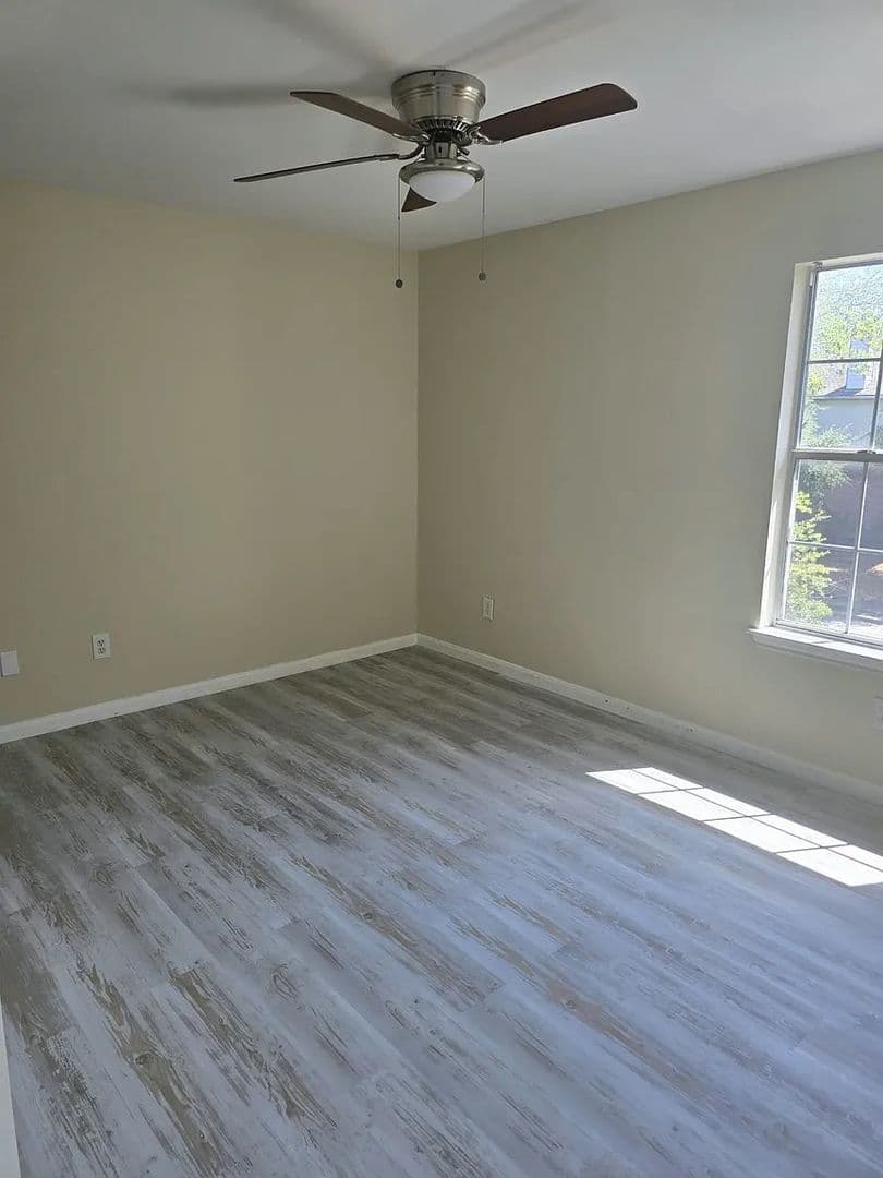 Pflugerville House: 4000 White Water Way