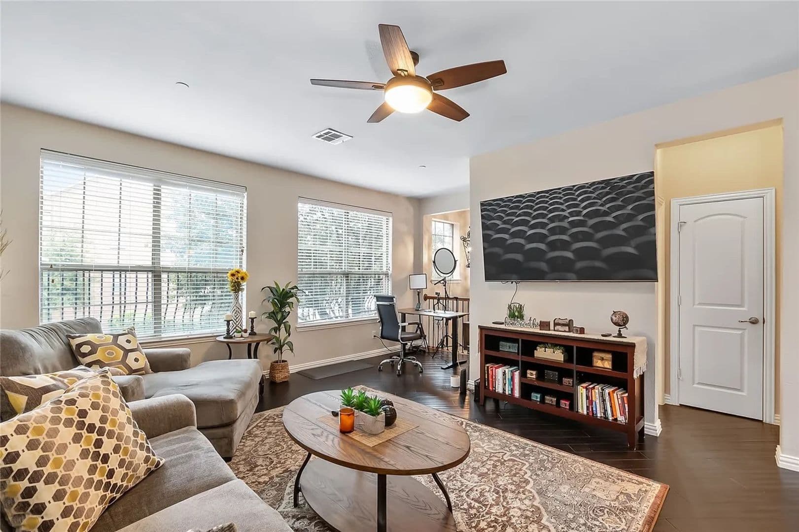 Irving House: 1347 Chase Ln