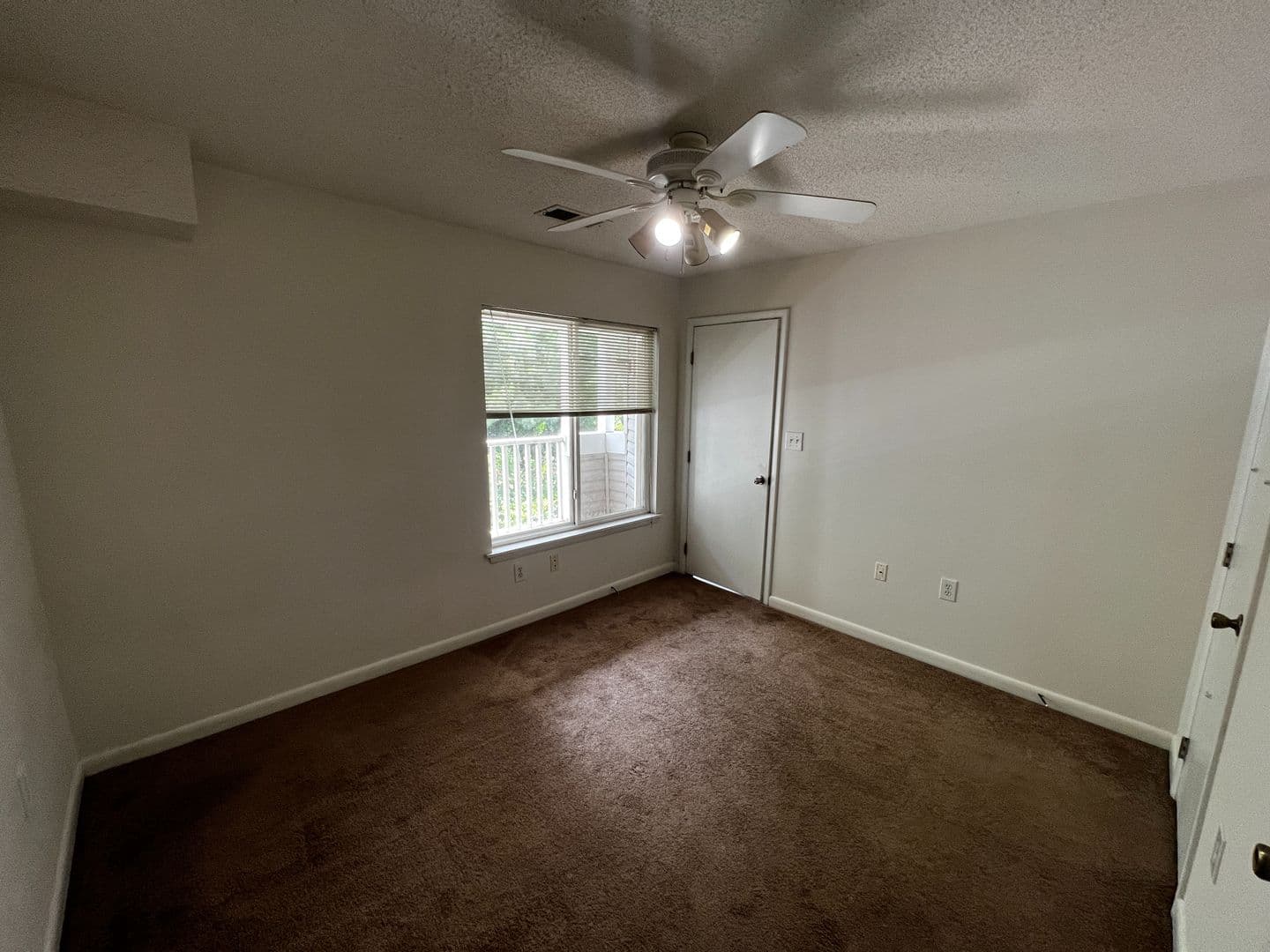 Raleigh House: 1321 #304 Crab Orchard Dr