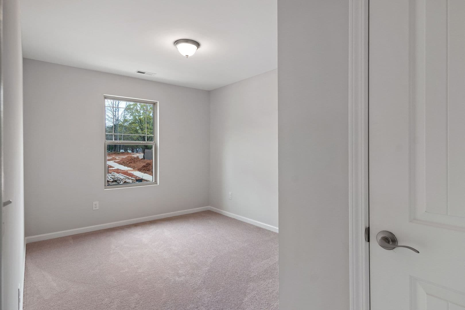 Raleigh House: 309 Switch St