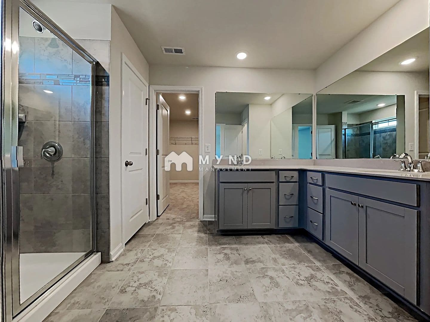 Charlotte House: 15100 Moulin Ct Dr