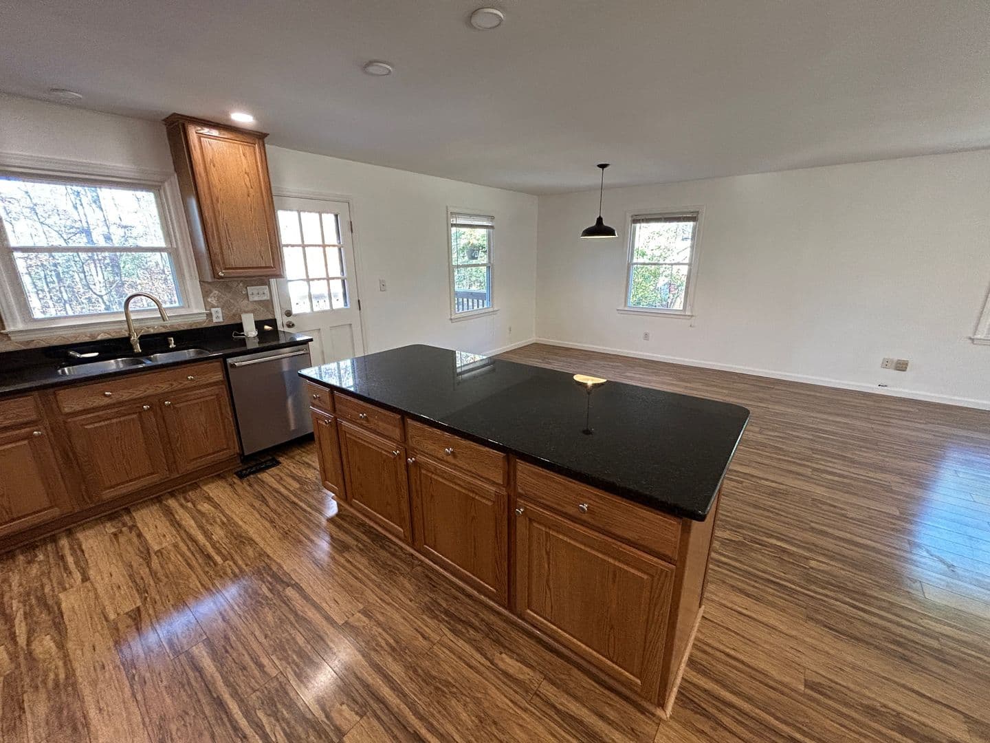 Raleigh House: 3812 Oak Park Rd