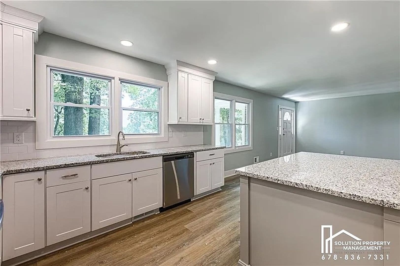 Kennesaw House: 3979 Potomac Dr NW