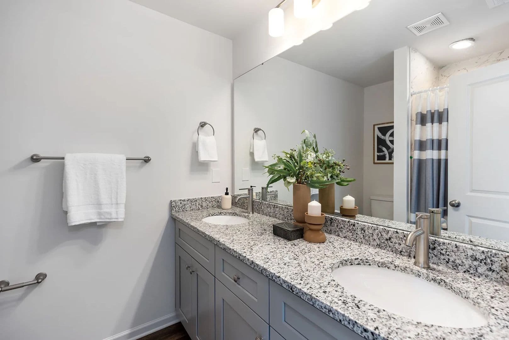 Charlotte House: 8031 Pleasant Grove Rd