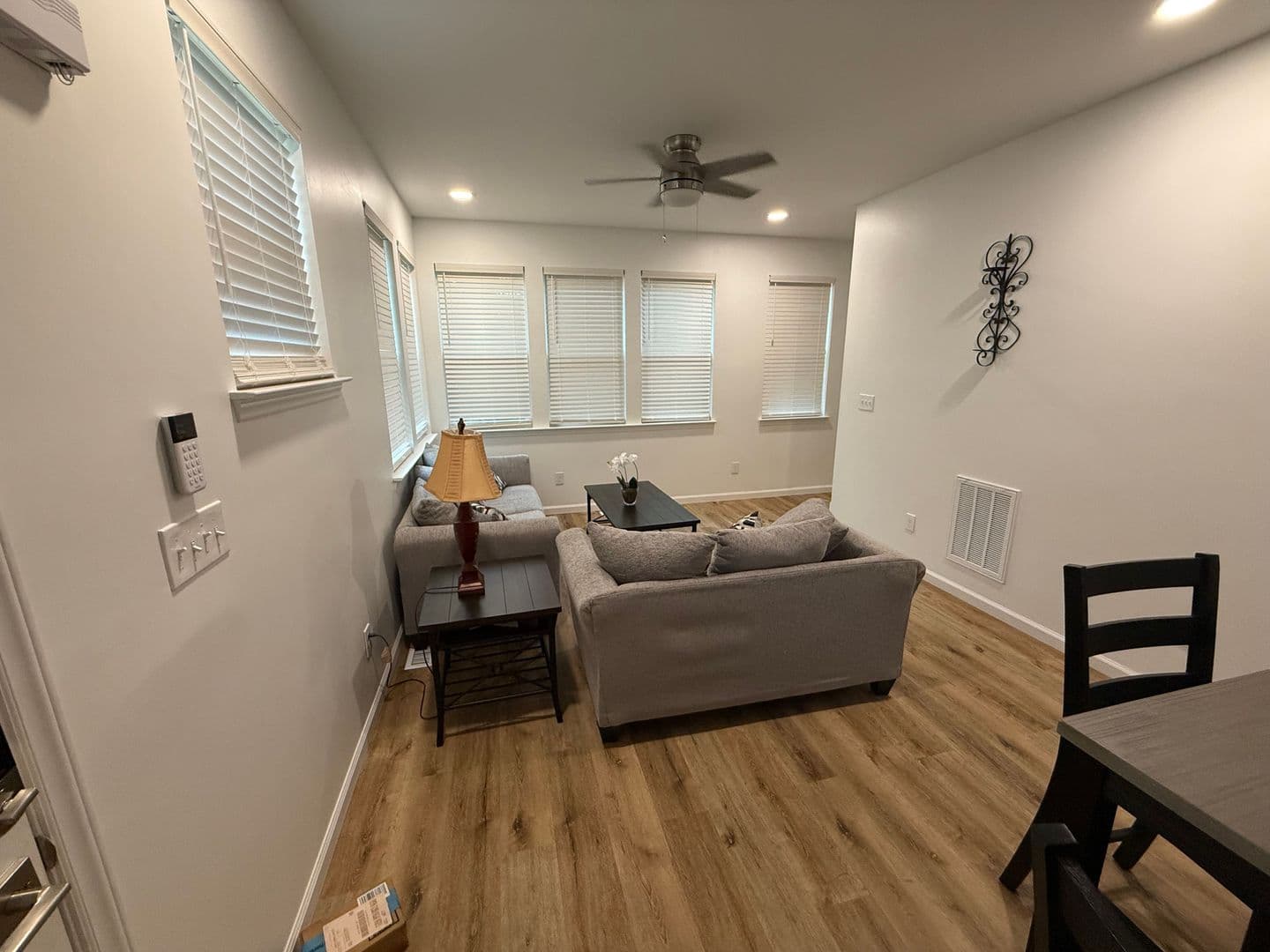 Durham House: 1101 S Alston Ave