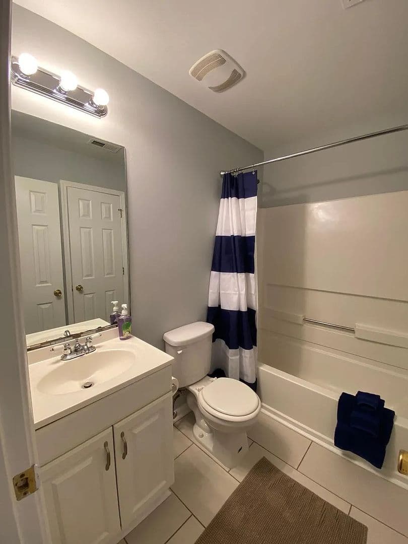 Atlanta House: 1121 Jones Ave