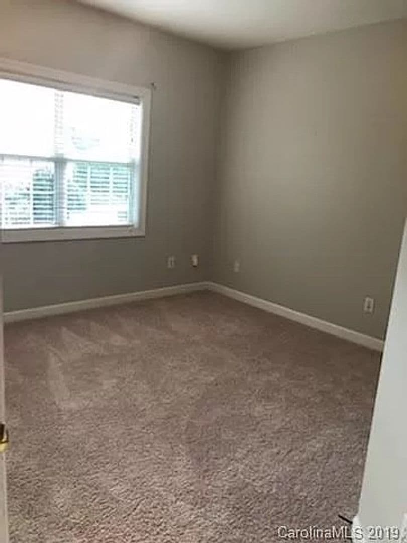 Charlotte House: 2119 Priory Ct