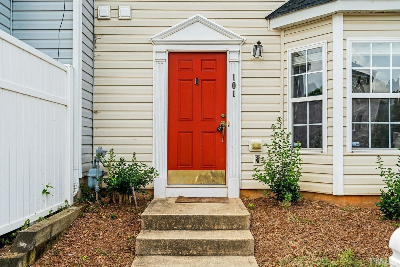Raleigh House: 2601 Ivory Run Way