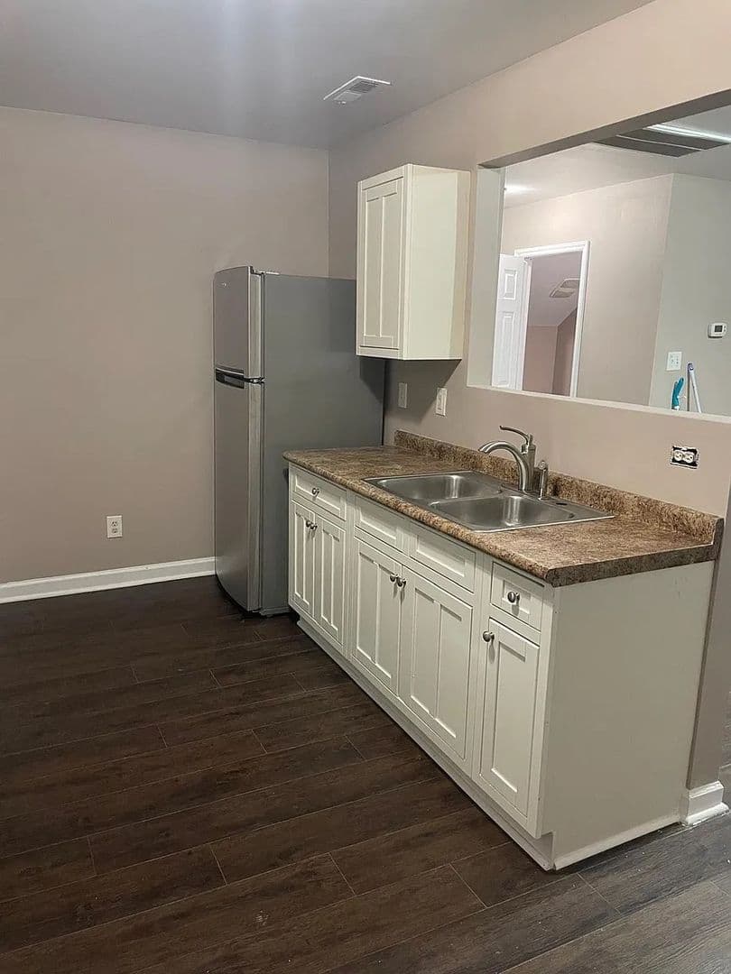 Raleigh House: 4337 Haverty Dr
