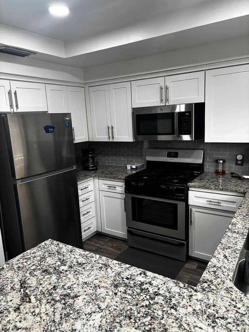 Fort Worth House: 8300 El Retiro Rd