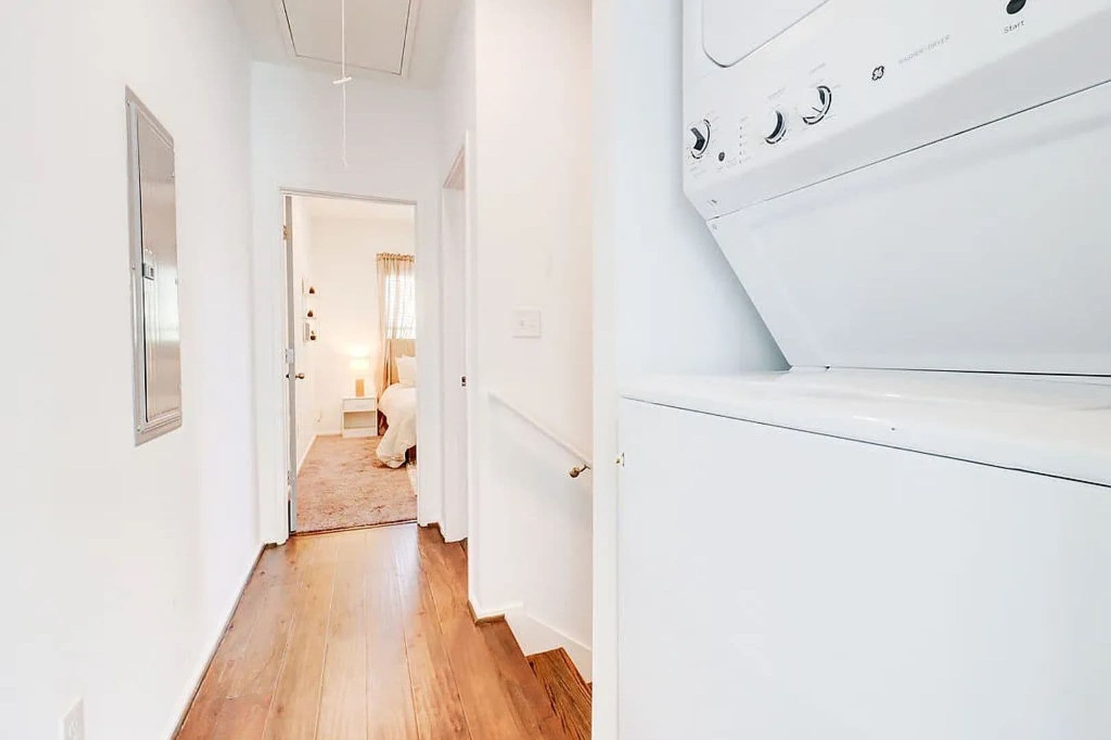 Atlanta House: 51 Bowen Ave SE