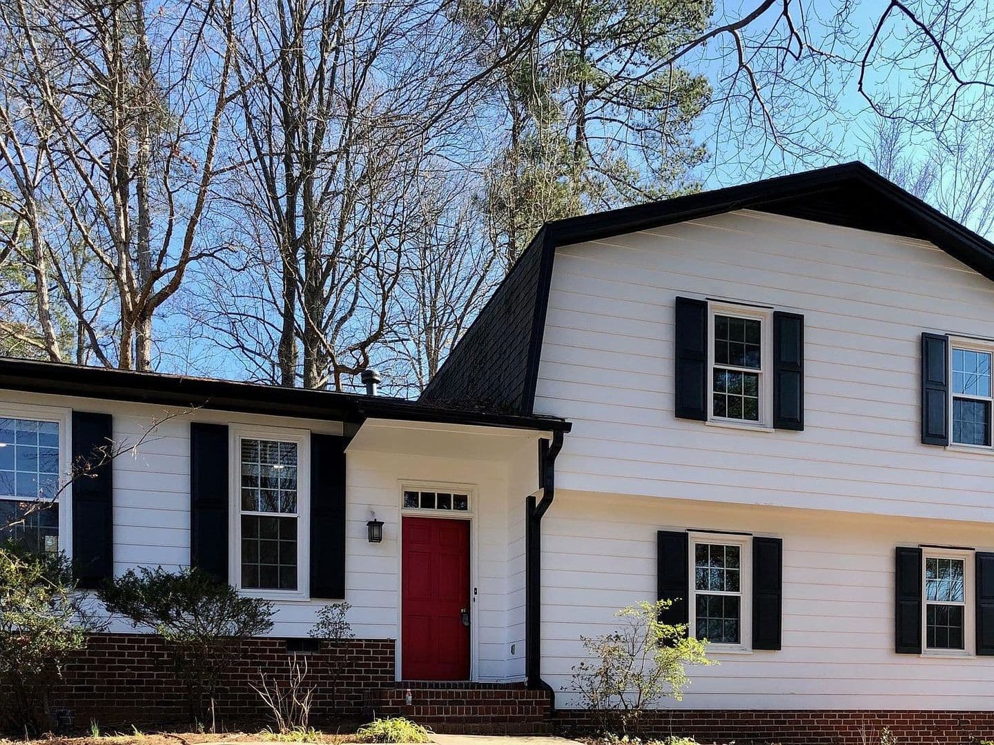 Cary House: 820 N Harrison Ave