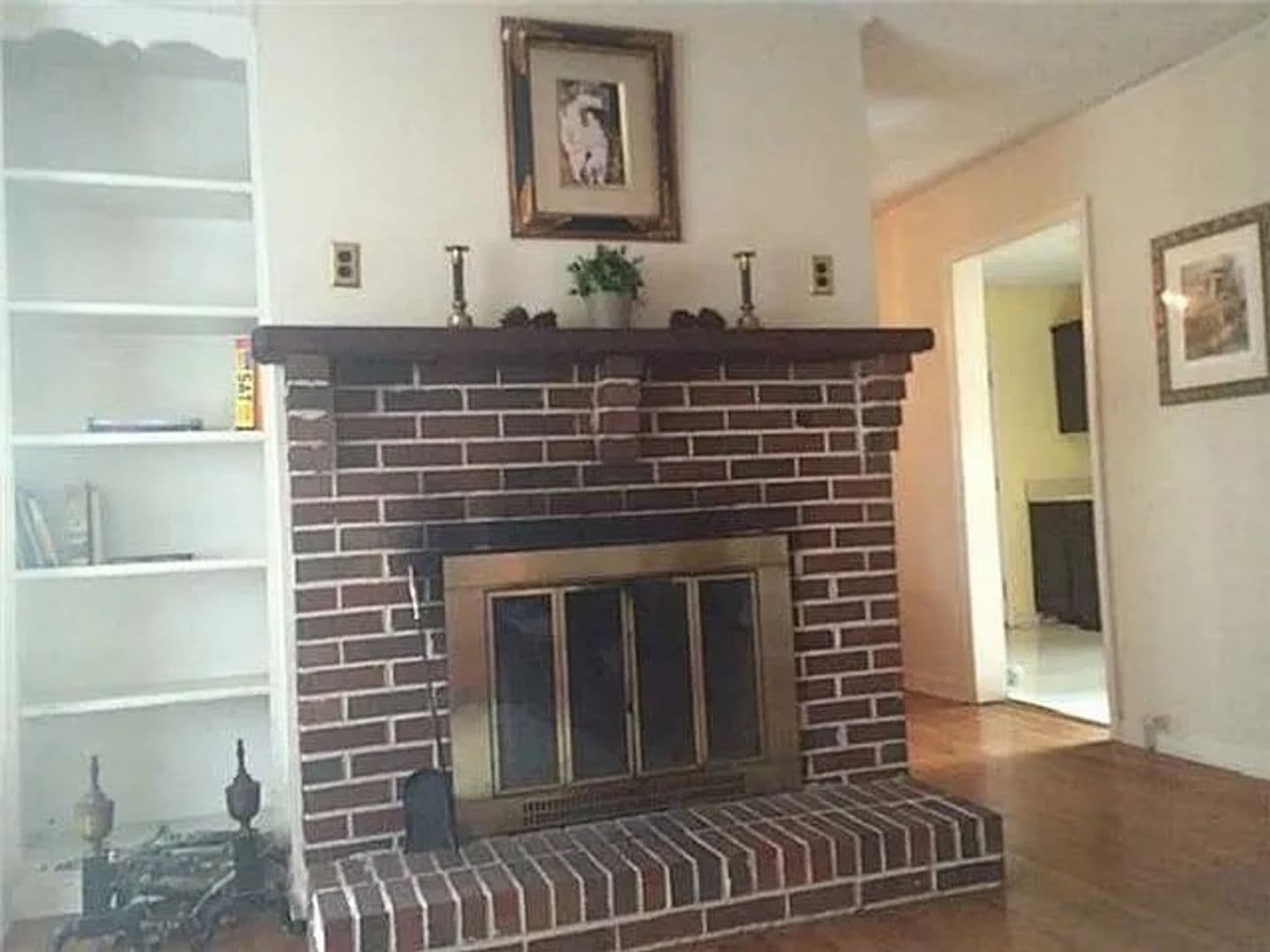 Villa Rica House: 14461 Veterans Memorial Highway