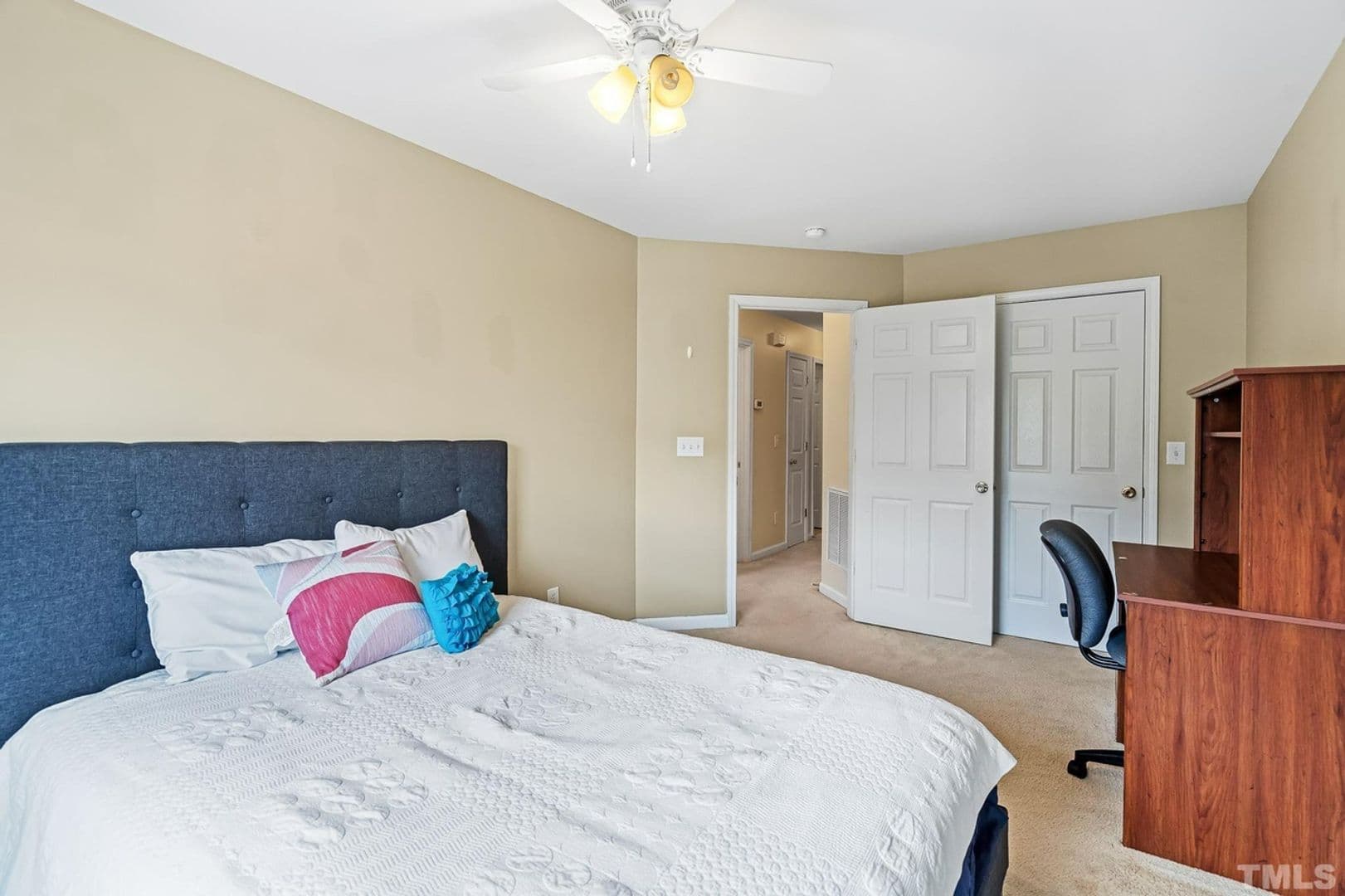 Raleigh House: 2601 Ivory Run Way