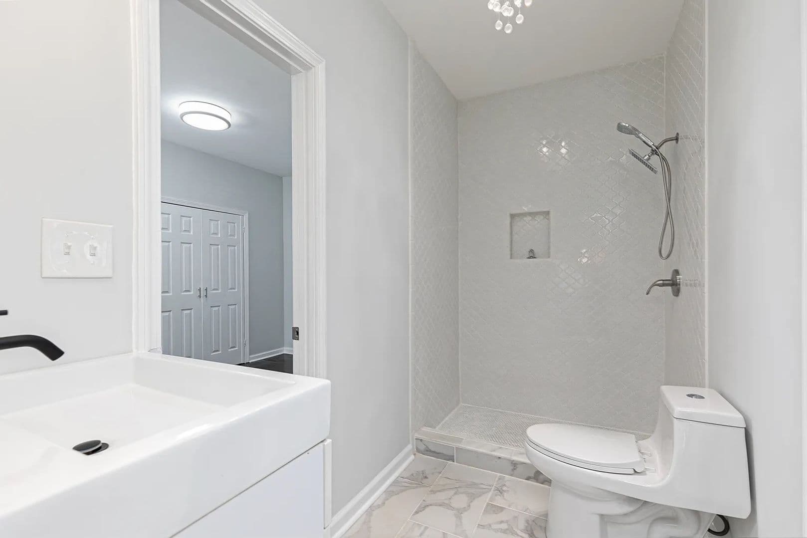 Atlanta House: 2085 Browns Mill Dr SE