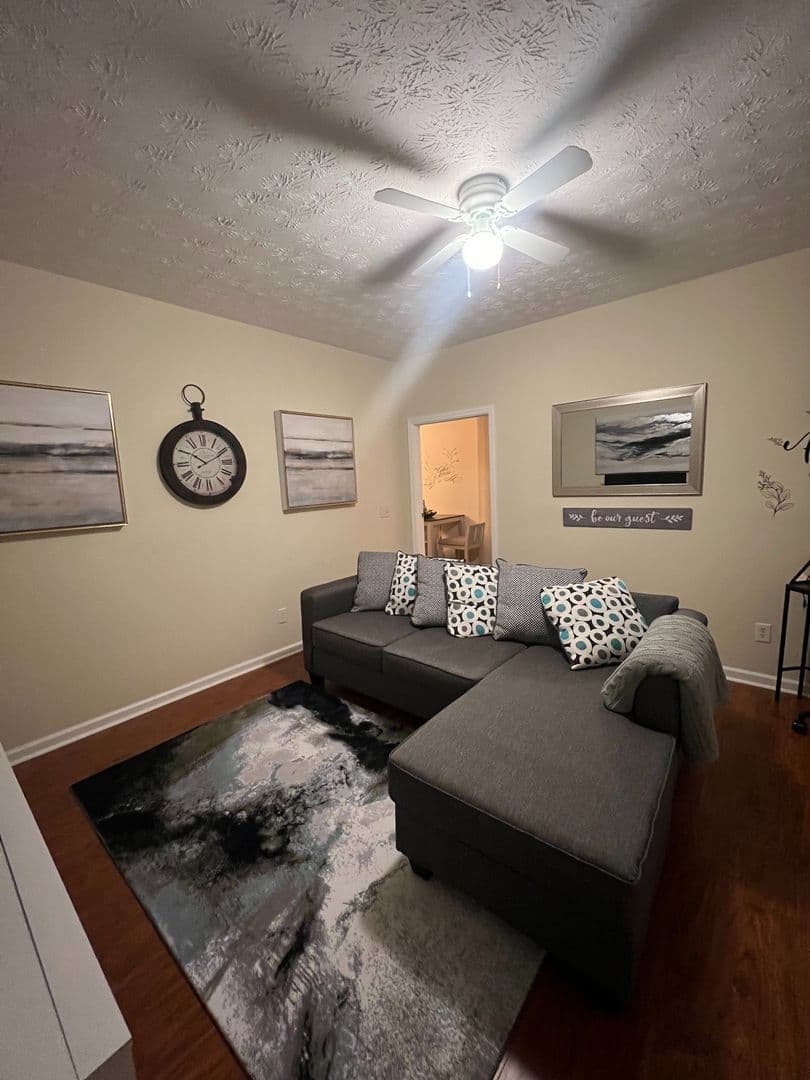 Sugar Hill House: 4030 Hill Station Ct