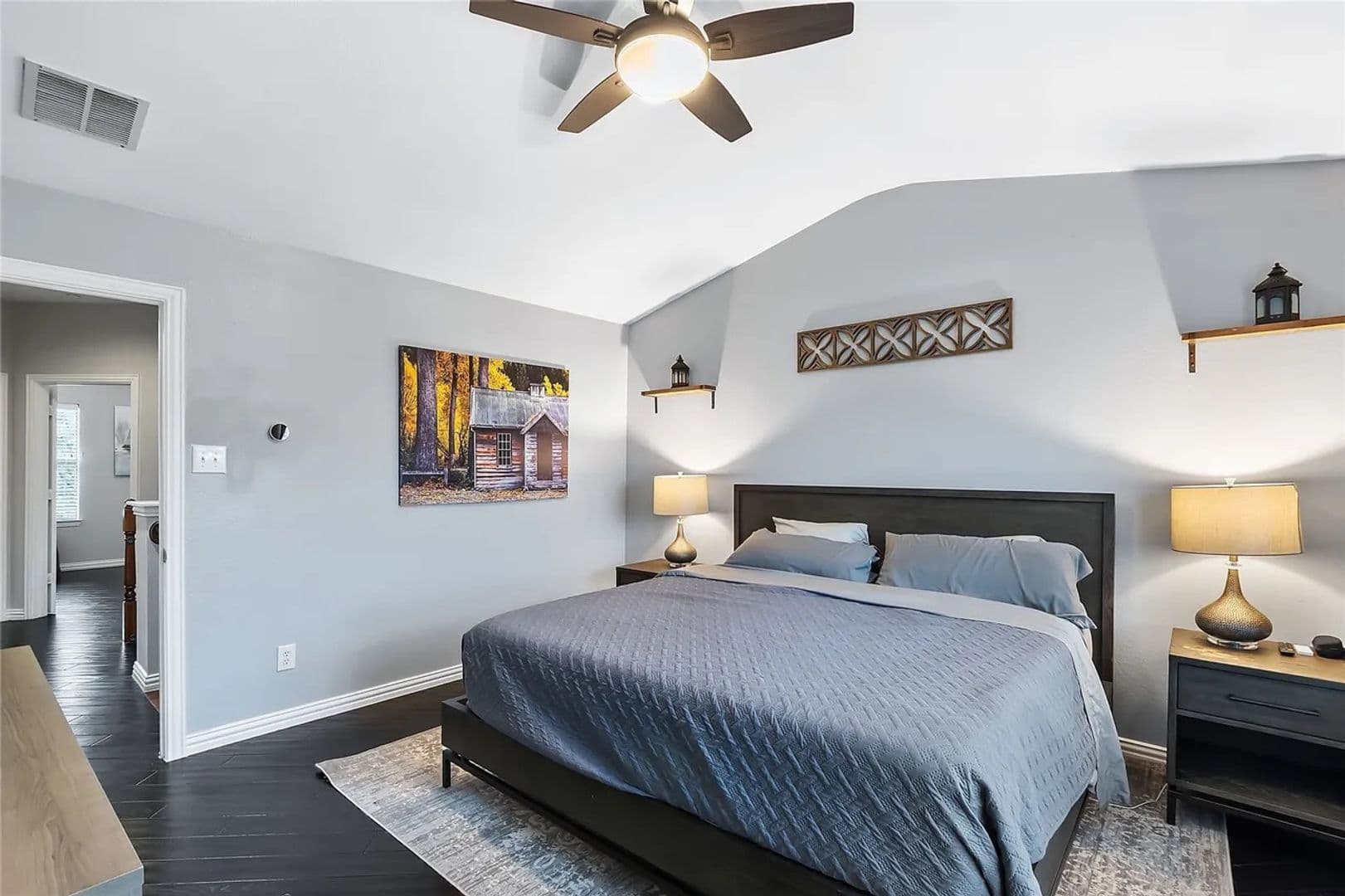 Irving House: 1347 Chase Ln