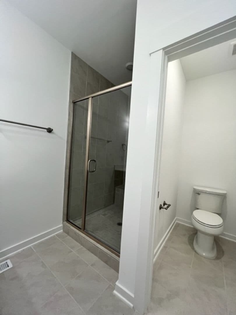 Cary House: 1110 Kiernan Grove Ln