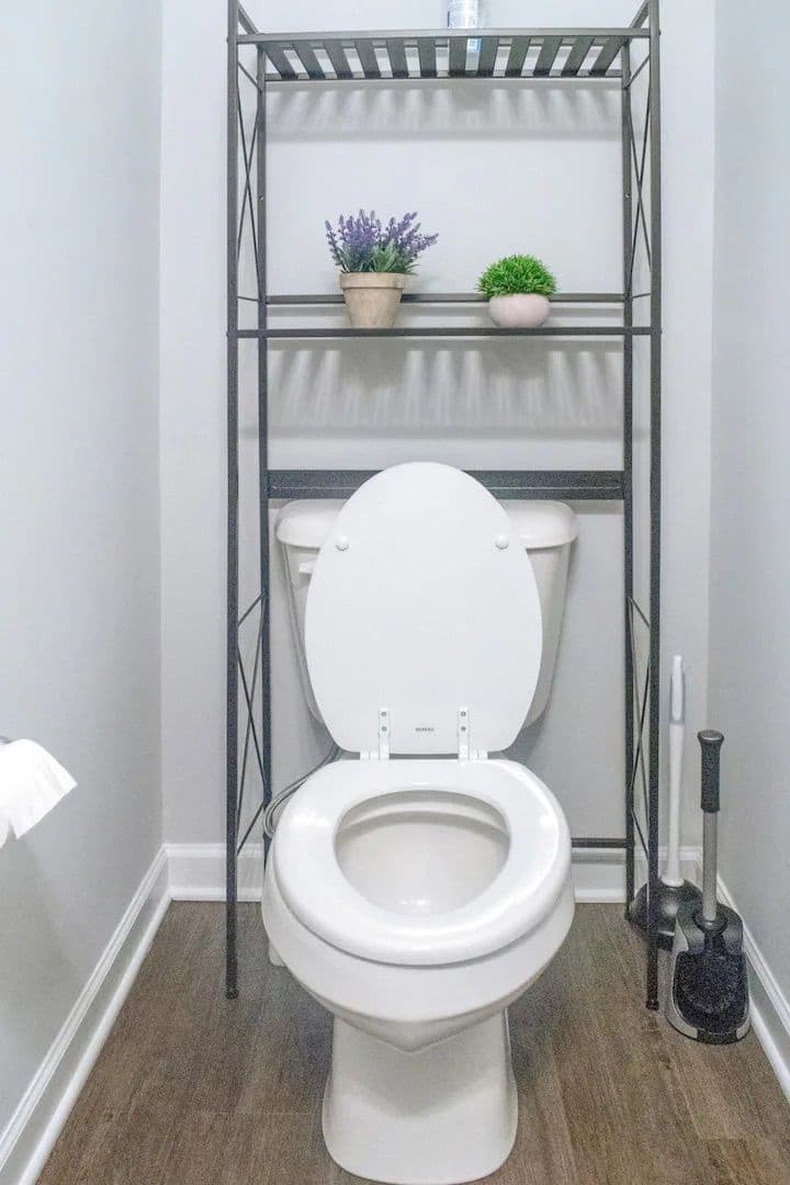 East Point House: 3196 Laurel Ridge Cir