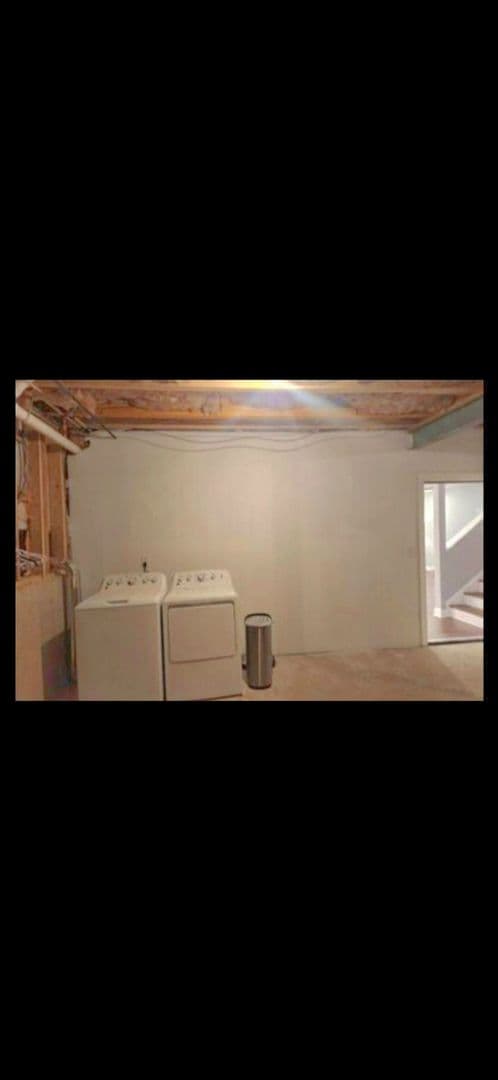 Braselton House: 218 Woodley Ct