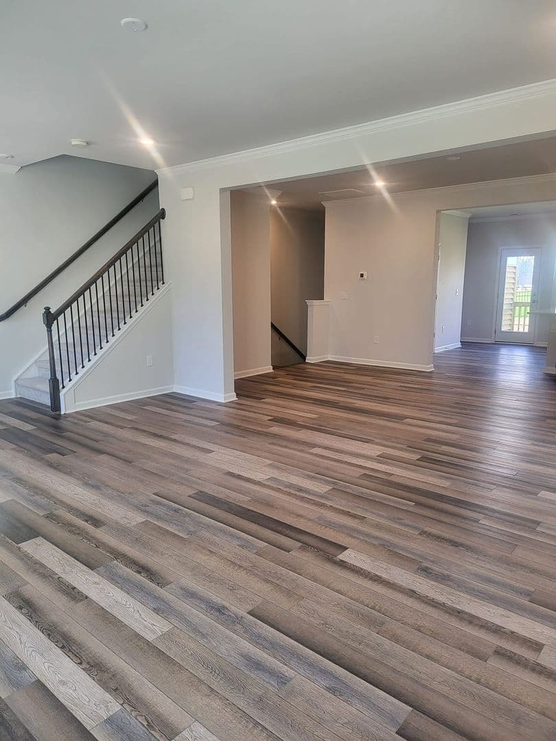 Durham House: 3048 Castle Loch Ln