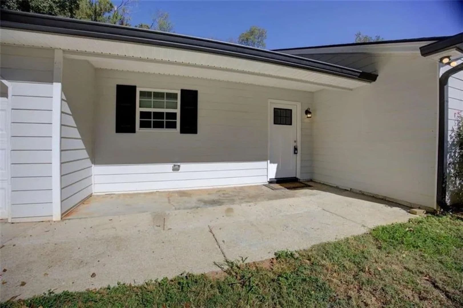 Covington House: 915 Navajo Trl