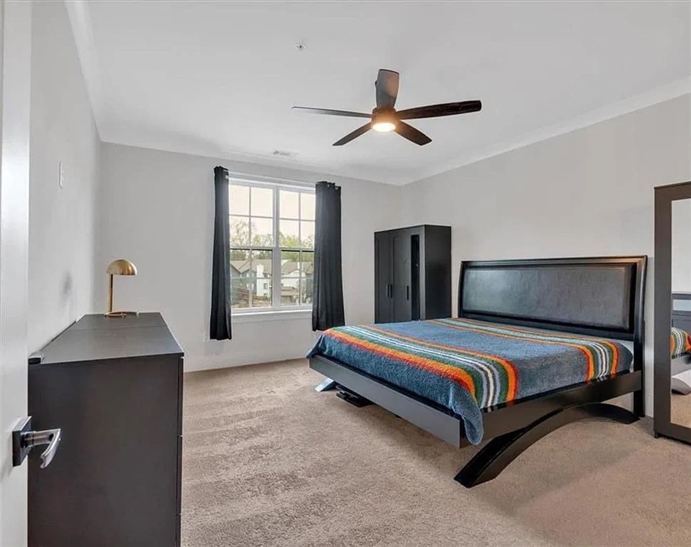 Atlanta House: 6890 Peachtree Dunwoody Rd NE