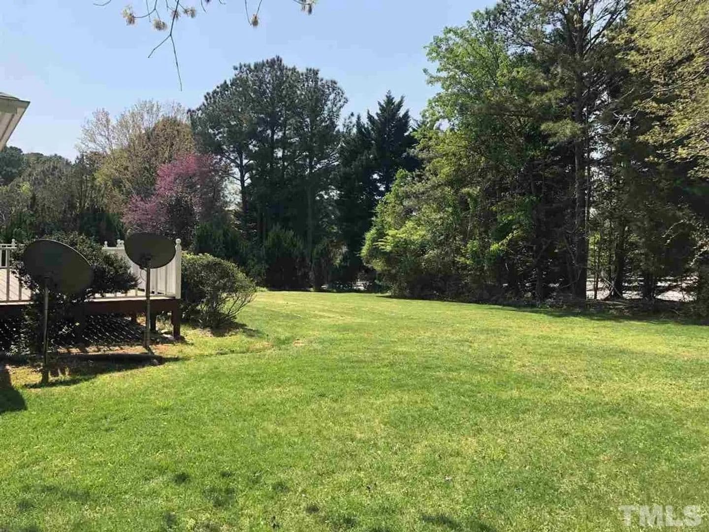 Apex House: 1010 Kingsway Dr