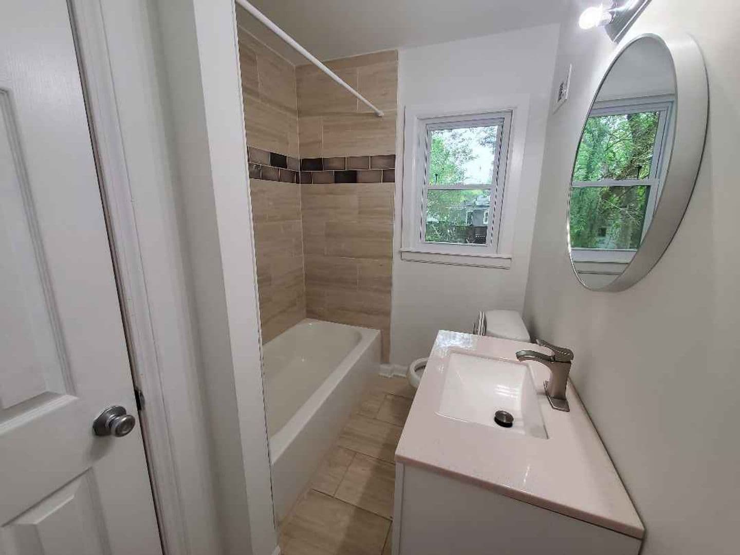 Atlanta House: 106 Morris Brown Dr SW